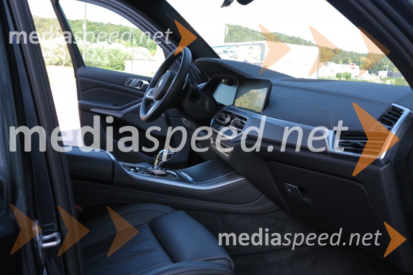 BMW X5 xDrive45e, Mediaspeed test