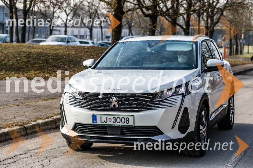 Peugeot 3008 HybridPrenovljena Peugeot 3008 & 5008, slovenska predstavitev
