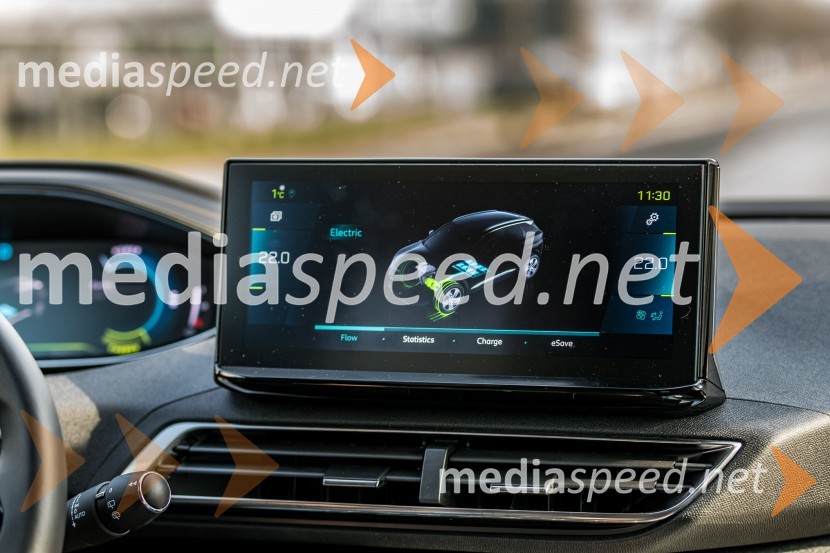 Prenovljena Peugeot 3008 & 5008, slovenska predstavitev