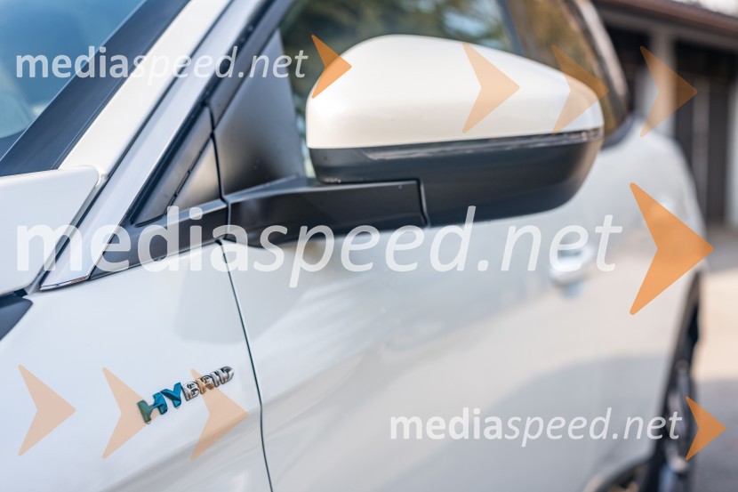 Prenovljena Peugeot 3008 & 5008, slovenska predstavitev