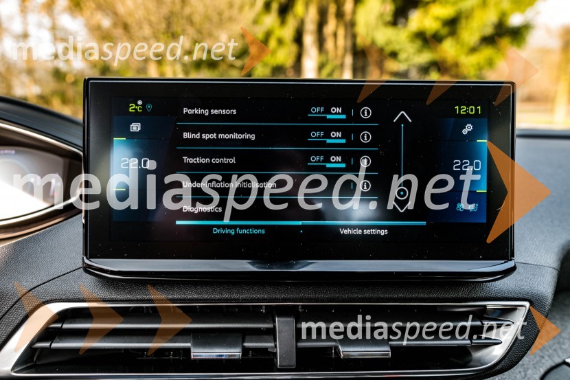 Prenovljena Peugeot 3008 & 5008, slovenska predstavitev