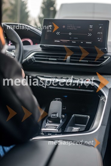 Prenovljena Peugeot 3008 & 5008, slovenska predstavitev