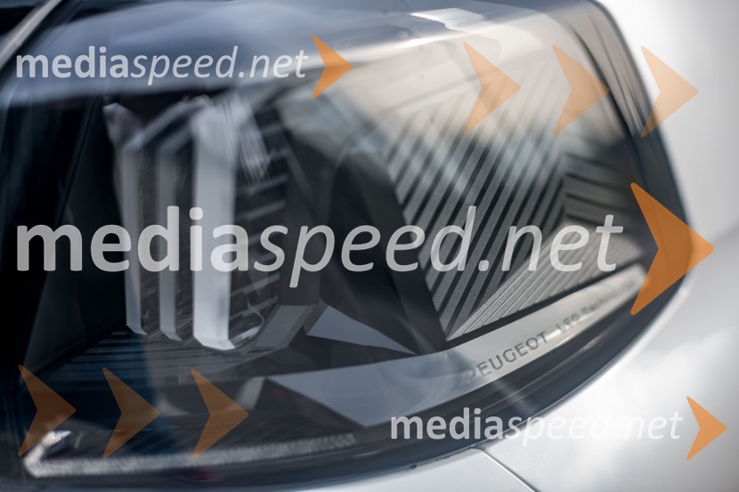 Prenovljena Peugeot 3008 & 5008, slovenska predstavitev