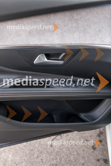 Prenovljena Peugeot 3008 & 5008, slovenska predstavitev