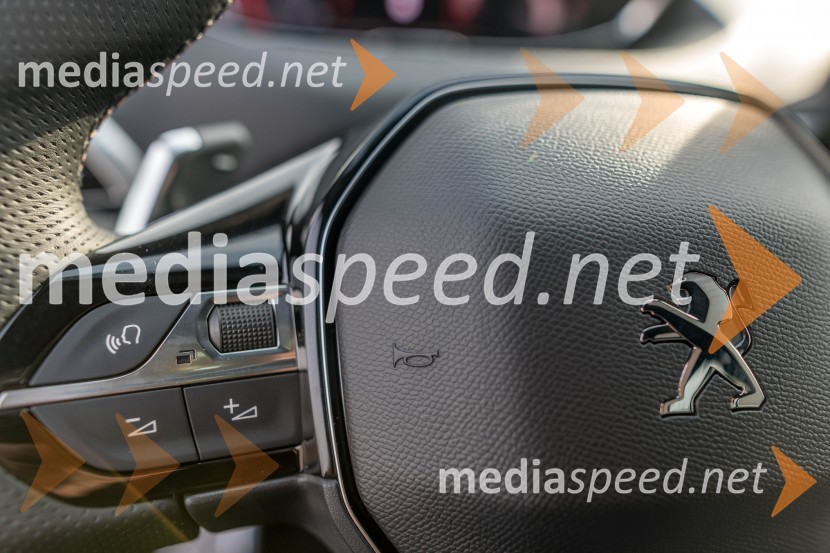 Prenovljena Peugeot 3008 & 5008, slovenska predstavitev