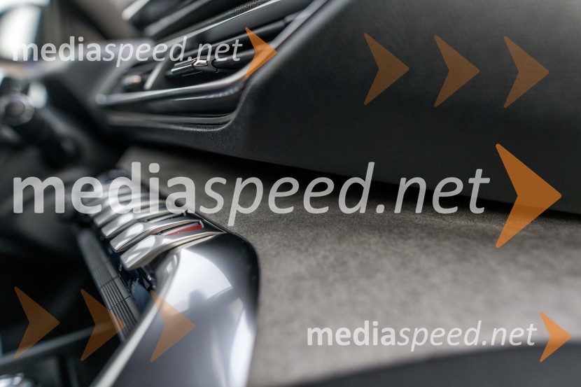 Prenovljena Peugeot 3008 & 5008, slovenska predstavitev