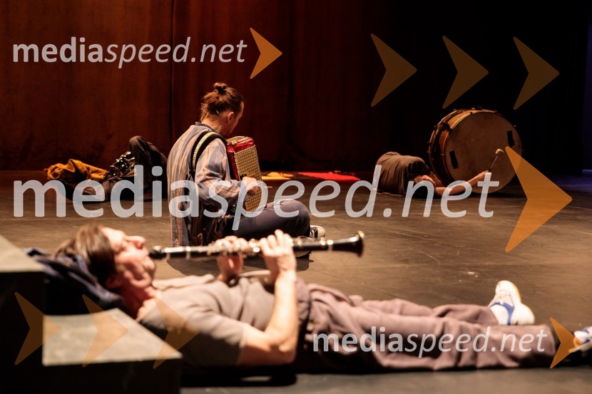  Uroš Maček, igralec;  Matej Recer, igralecPreklet naj bo izdajalec svoje domovine!, Slovensko mladinsko gledališče