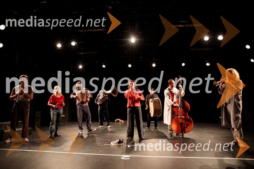  Uroš Maček, igralec;  Olga Grad, igralka;  Matej Recer, igralec;  Dario Varga, igralec;  Draga Potočnjak, igralka in pisateljica;  Primož Bezjak, igralec;  Boris  Šeparović, igralec;  Matija  Vastl, igralecPreklet naj bo izdajalec svoje domovine!, Slovensko mladinsko gledališče