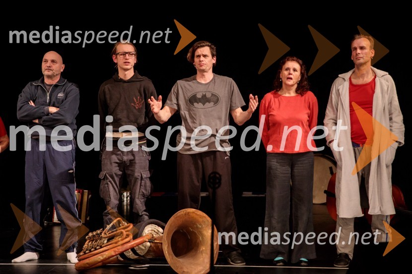  Dario Varga, igralec;  Uroš Kaurin, igralec;  Primož Bezjak, igralec;  Draga Potočnjak, igralka in pisateljica;  Boris  Šeparović, igralecPreklet naj bo izdajalec svoje domovine!, Slovensko mladinsko gledališče