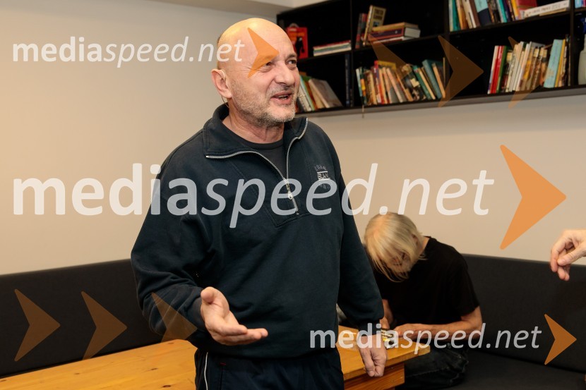  Dario Varga, igralecPreklet naj bo izdajalec svoje domovine!, Slovensko mladinsko gledališče