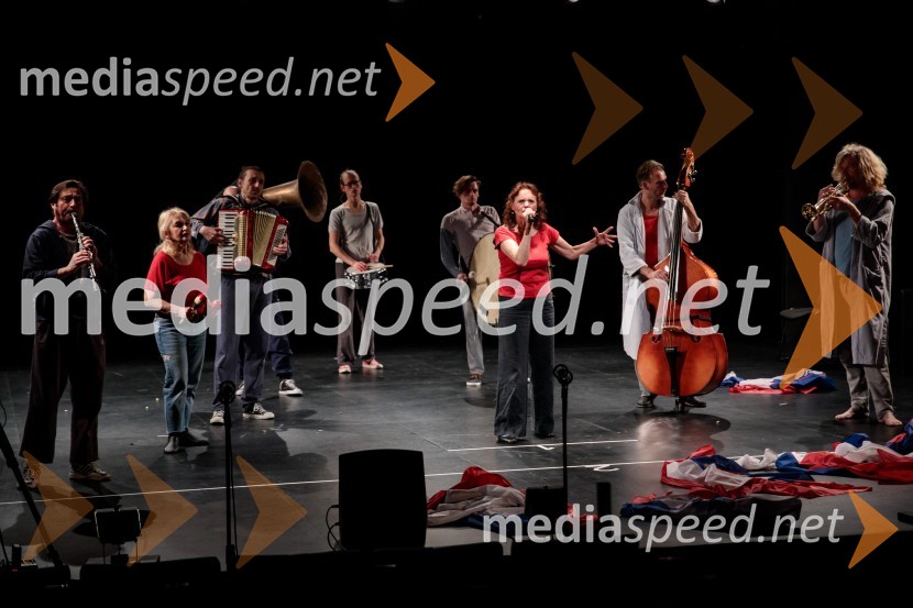  Uroš Maček, igralec;  Olga Grad, igralka;  Matej Recer, igralec;  Uroš Kaurin, igralec;  Primož Bezjak, igralec;  Draga Potočnjak, igralka in pisateljica;  Boris  Šeparović, igralec;  Matija  Vastl, igralecPreklet naj bo izdajalec svoje domovine!, Slovensko mladinsko gledališče