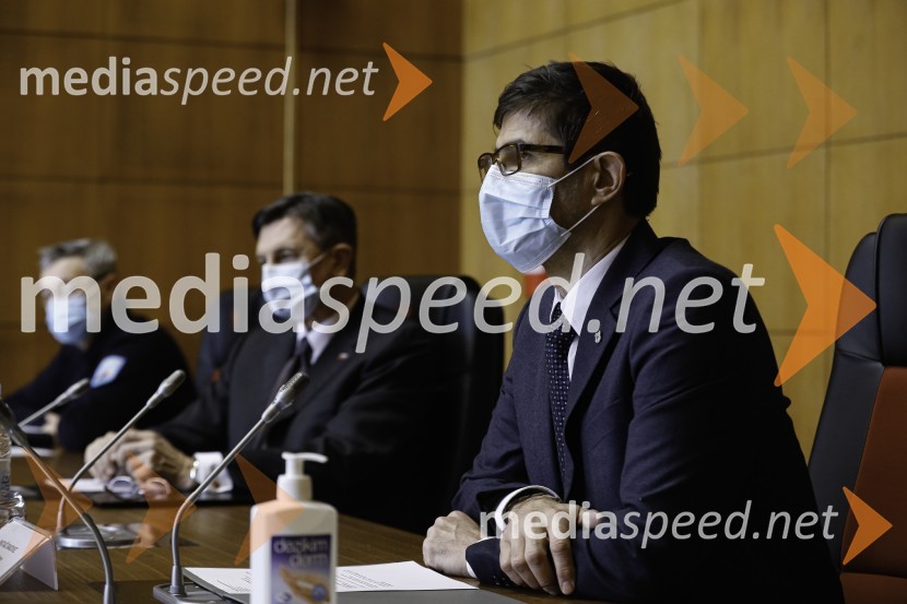  Srečko Šestan, poveljnik, Civilna zaščita Republike Slovenije;  Borut Pahor, predsednik Republike Slovenije;  Matjaž Rakovec, župan Mestne občine KranjBorut Pahor na obisku v Mestni Občini Kranj