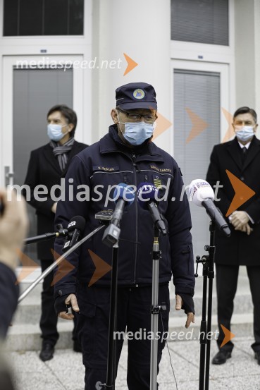 Dr. Aleš Rozman, direktor Klinike Golnik;  Srečko Šestan, poveljnik, Civilna zaščita Republike Slovenije;  Borut Pahor, predsednik Republike SlovenijeBorut Pahor na obisku v Mestni Občini Kranj