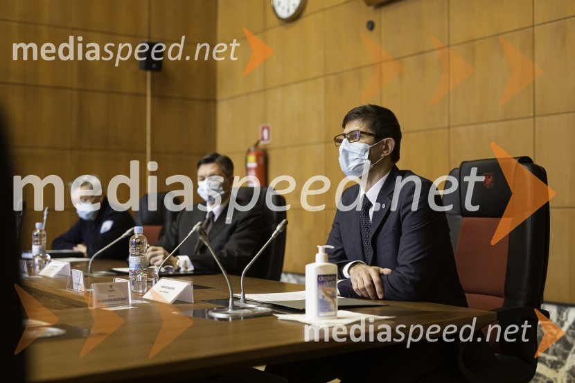  Srečko Šestan, poveljnik, Civilna zaščita Republike Slovenije;  Borut Pahor, predsednik Republike Slovenije;  Matjaž Rakovec, župan Mestne občine KranjBorut Pahor na obisku v Mestni Občini Kranj