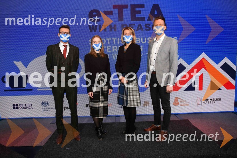  Dragan Barbutovski, British Council v Sloveniji, direktor;  Špela Drobnič Rener, Britansko-slovenska gospodarska zbornica;  Barbara Uranjek, direktorica, Britansko-slovenska gospodarska zbornica;  Martin Retelj, Britansko-slovenska gospodarska zbornicaE čaj z razlogom - Degustacija škotskih viskijev