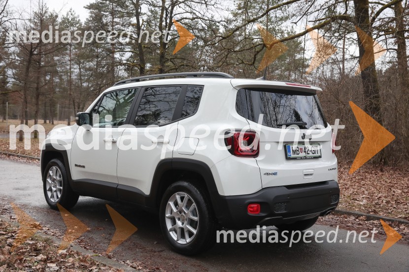 Compass & Renegade 4xe - prva priključna hibrida znamke Jeep, slovenska predstavitev