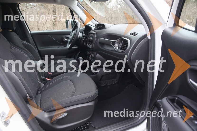 Compass & Renegade 4xe - prva priključna hibrida znamke Jeep, slovenska predstavitev