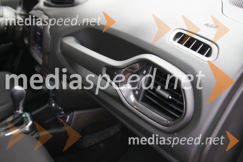 Compass & Renegade 4xe - prva priključna hibrida znamke Jeep, slovenska predstavitev