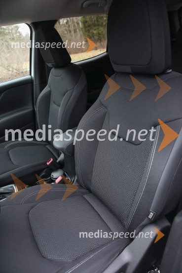 Compass & Renegade 4xe - prva priključna hibrida znamke Jeep, slovenska predstavitev