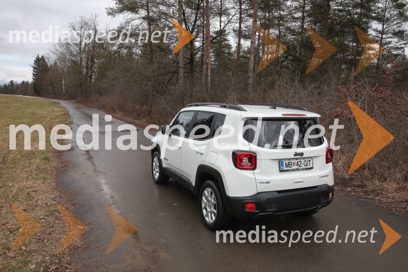Compass & Renegade 4xe - prva priključna hibrida znamke Jeep, slovenska predstavitev