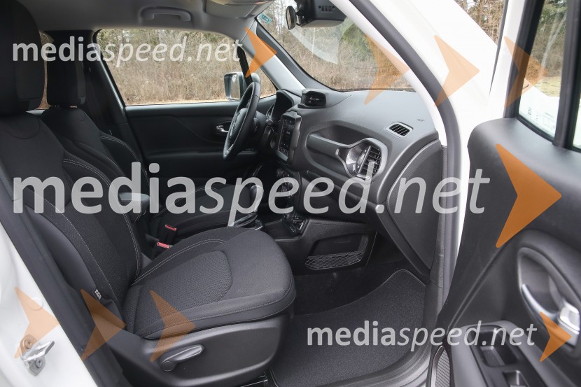 Compass & Renegade 4xe - prva priključna hibrida znamke Jeep, slovenska predstavitev