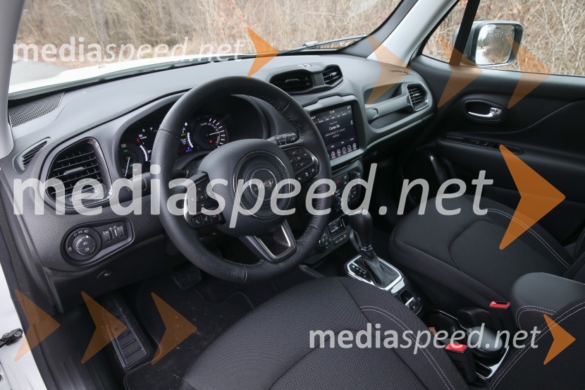 Compass & Renegade 4xe - prva priključna hibrida znamke Jeep, slovenska predstavitev