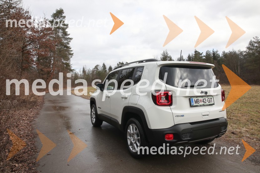 Compass & Renegade 4xe - prva priključna hibrida znamke Jeep, slovenska predstavitev