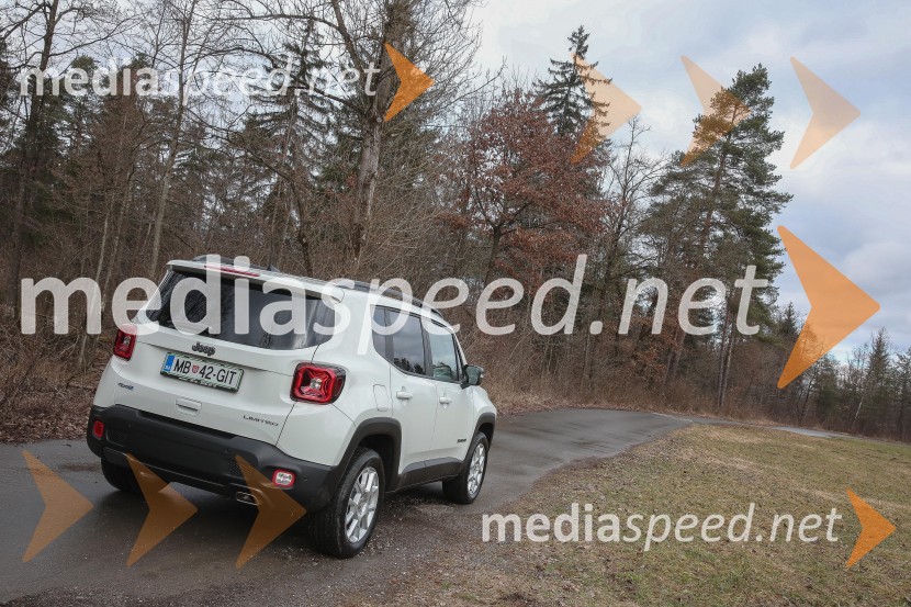 Compass & Renegade 4xe - prva priključna hibrida znamke Jeep, slovenska predstavitev