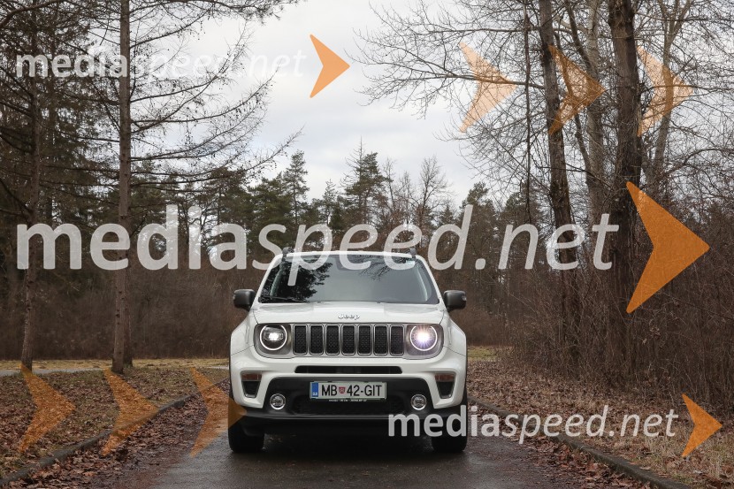 Compass & Renegade 4xe - prva priključna hibrida znamke Jeep, slovenska predstavitev