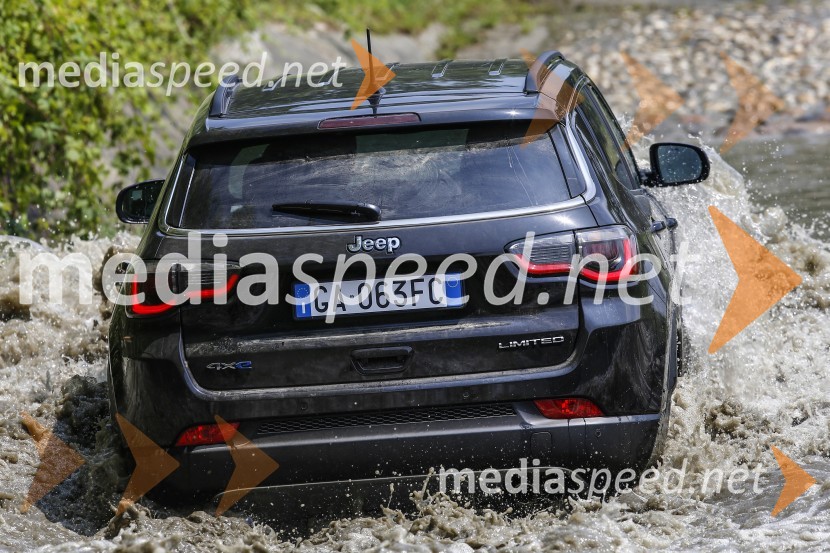 Jeep Compass 4xeCompass & Renegade 4xe - prva priključna hibrida znamke Jeep, slovenska predstavitev