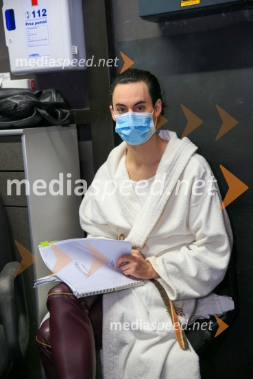  Žan Koprivnik, igralecNa pripravah za spletno premiero Romea in Julije