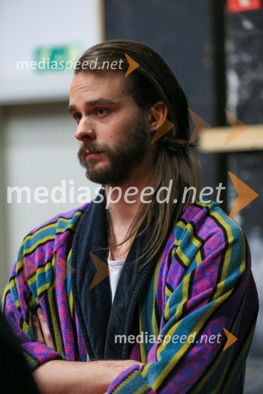  Blaž Dolenc, igralecNa pripravah za spletno premiero Romea in Julije