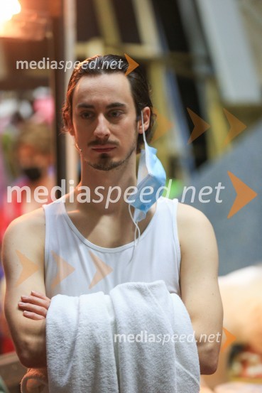  Žan Koprivnik, igralecNa pripravah za spletno premiero Romea in Julije