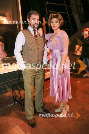  Kristijan Ostanek, igralec;  Maša Žilavec, igralkaNa pripravah za spletno premiero Romea in Julije