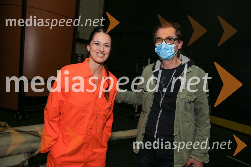  Eva Kraš, igralka;  Aleksandar  Popovski, režiser, umetniški direktor Drame SNG MariborNa pripravah za spletno premiero Romea in Julije