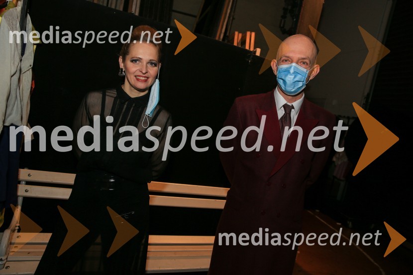  Mojca Simonič, igralka;  Davor Herga, igralecNa pripravah za spletno premiero Romea in Julije