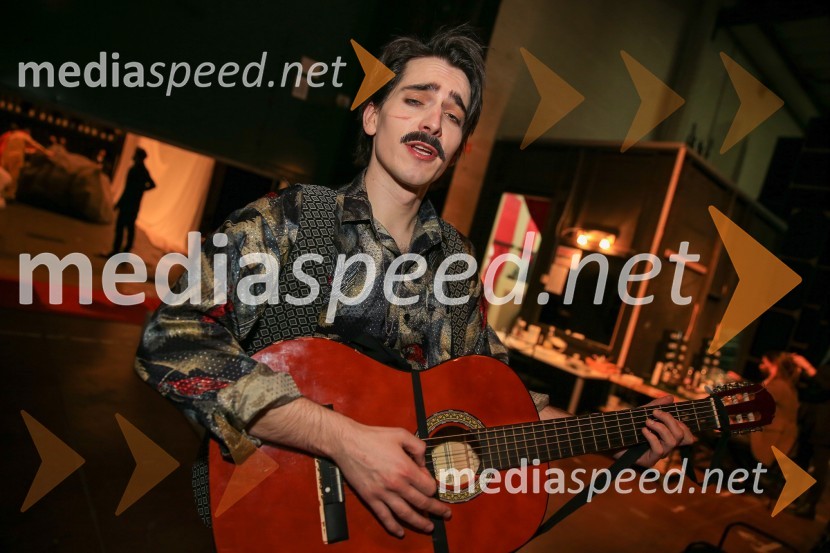  Petja Labović, igralecNa pripravah za spletno premiero Romea in Julije