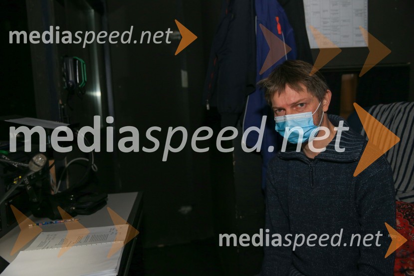 Na pripravah za spletno premiero Romea in Julije