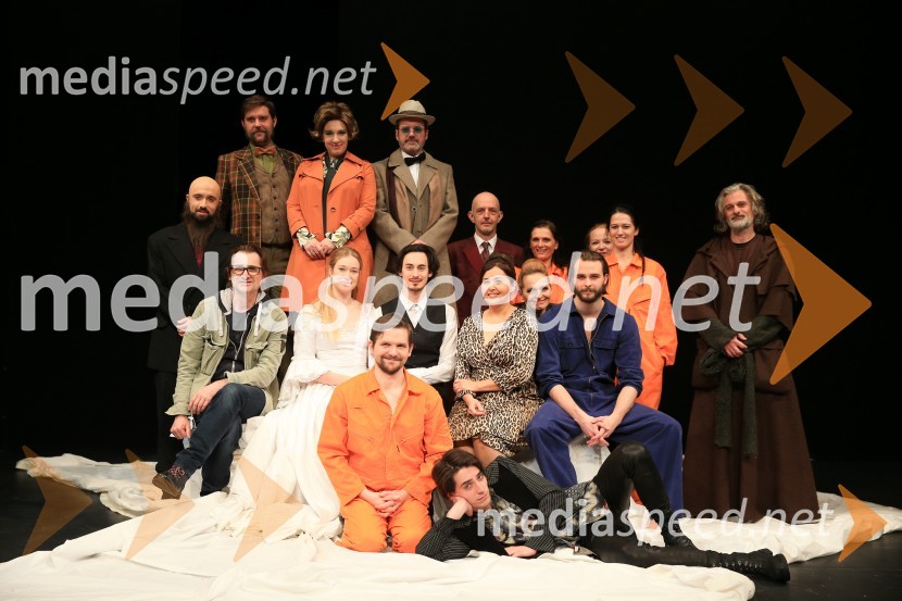 Na pripravah za spletno premiero Romea in Julije