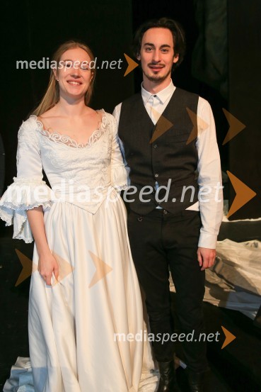  Julija Klavžar, igralka;  Žan Koprivnik, igralecNa pripravah za spletno premiero Romea in Julije