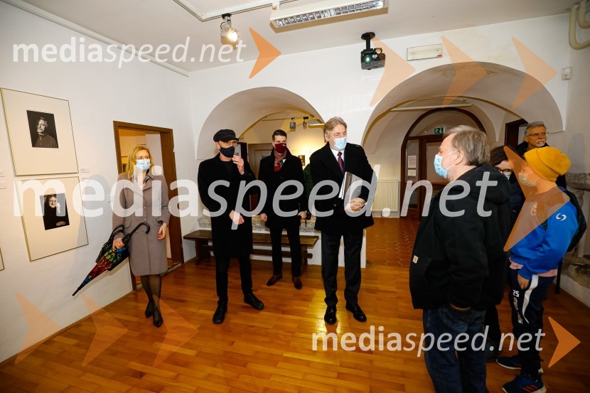  ... ;  Marko Arnež, vodja Galerije Prešernovih nagrajencev;  Janez Černe, podžupan Mestne občine Kranj;  Vasko Simoniti, minister za kulturo;  Tone Stojko, fotograf;  ... Prešernov dan v Kranju