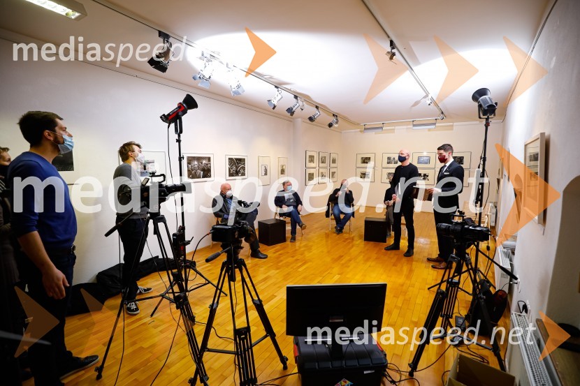  ... ;  ... ;  Joco Žnidaršič, fotograf;  Tone Stojko, fotograf;  Milan Pajk, fotograf;  Marko Arnež, vodja Galerije Prešernovih nagrajencev;  Janez Černe, podžupan Mestne občine KranjPrešernov dan v Kranju