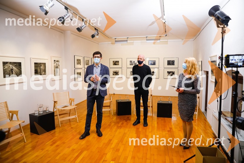  Matjaž Rakovec, župan Mestne občine Kranj;  Marko Arnež, vodja Galerije Prešernovih nagrajencev;  Patricija Maličev, novinarkaPrešernov dan v Kranju