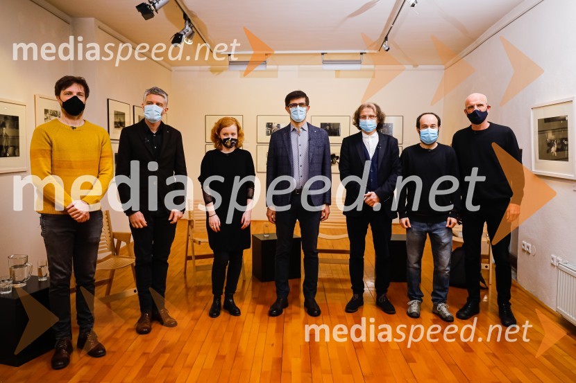  Rok Jereb, arhitekt;  Blaž Budja, arhitekt;  Nina Majoranc, arhitektka;  Matjaž Rakovec, župan Mestne občine Kranj;  Brane Senegačnik, pesnik;  Matjaž Ivanišin, režiser;  Marko Arnež, vodja Galerije Prešernovih nagrajencevPrešernov dan v Kranju