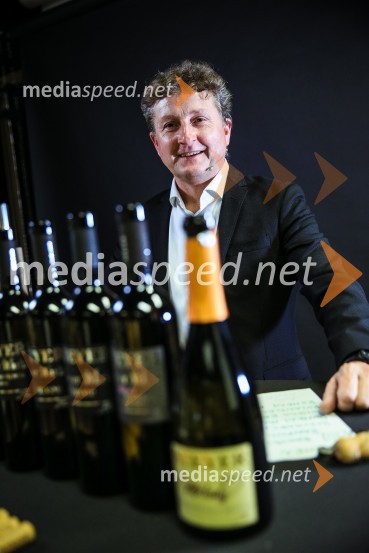  Danilo Steyer,   vinar, Steyer Vina; vinski vitez, predsednik Vinske reprezentance SlovenijeSteyer, online degustacija novih vin