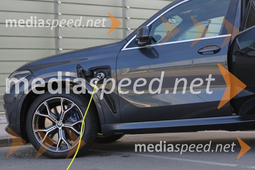 BMW X5 xDrive45e, Mediaspeed test