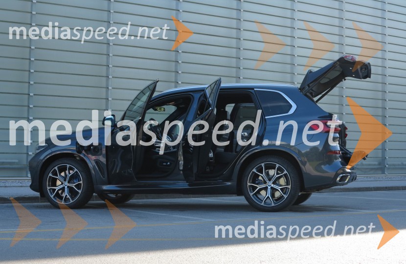 BMW X5 xDrive45e, Mediaspeed test