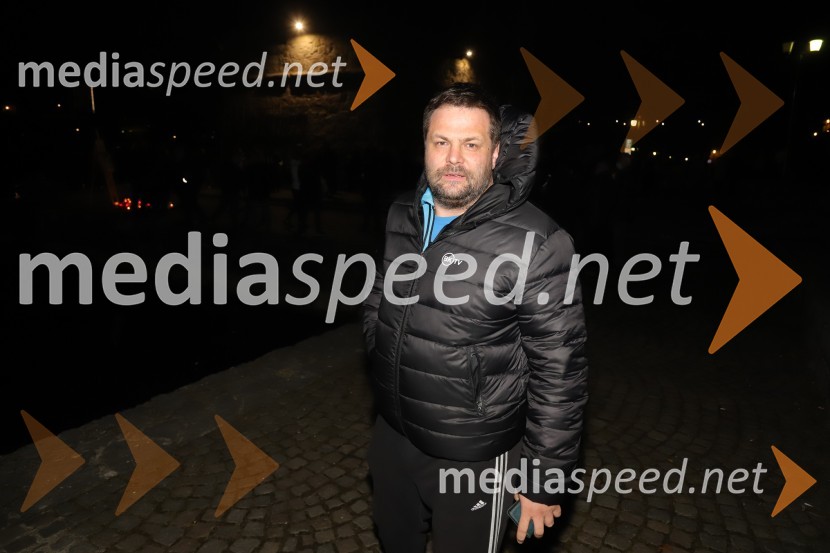  Boštjan Lesjak, BK TVMaribor prižgal svečke Balaševiću v spomin