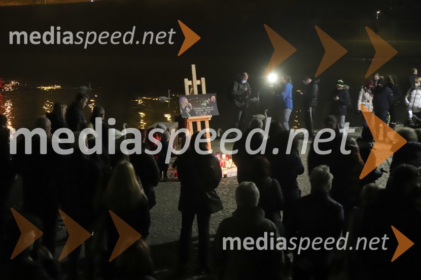 Maribor prižgal svečke Balaševiću v spomin