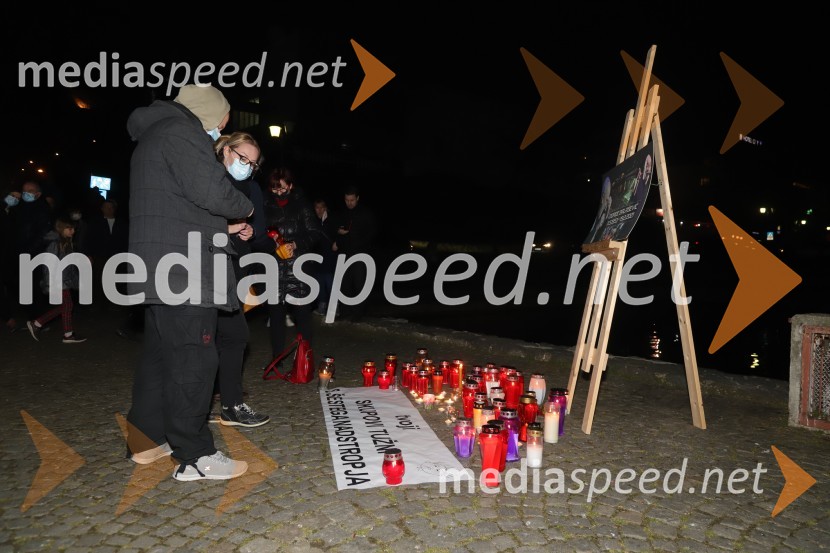 Maribor prižgal svečke Balaševiću v spomin